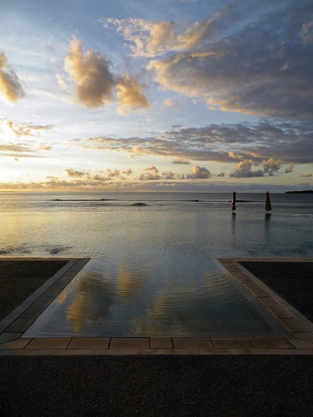 intercontinental-fiji-resort-infinity-pool