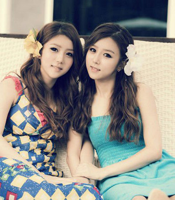 korean-twins-12
